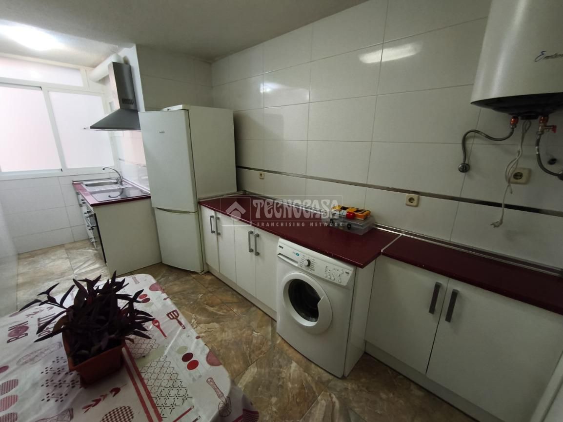 Cuina de Pis en venda en Alcorcón amb Calefacció, Parquet i Terrassa