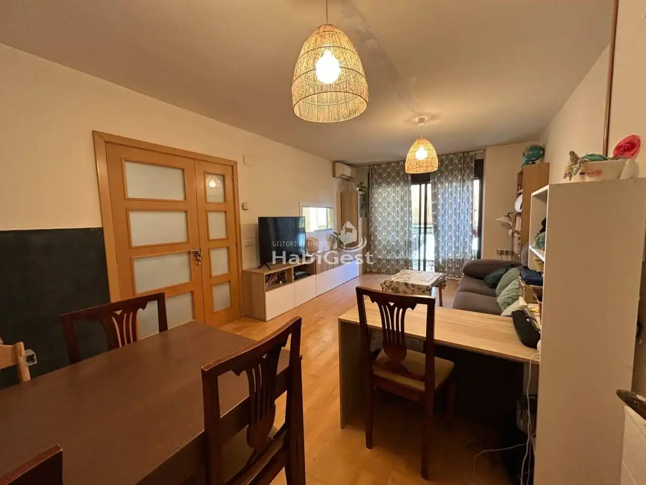 Vista exterior de Piso en venta en Girona con Aire acondicionado, Calefacción y Parquet