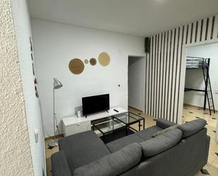 Living room of Flat for sale in  Granada Capital  with Terrace, Storage room and Balcony