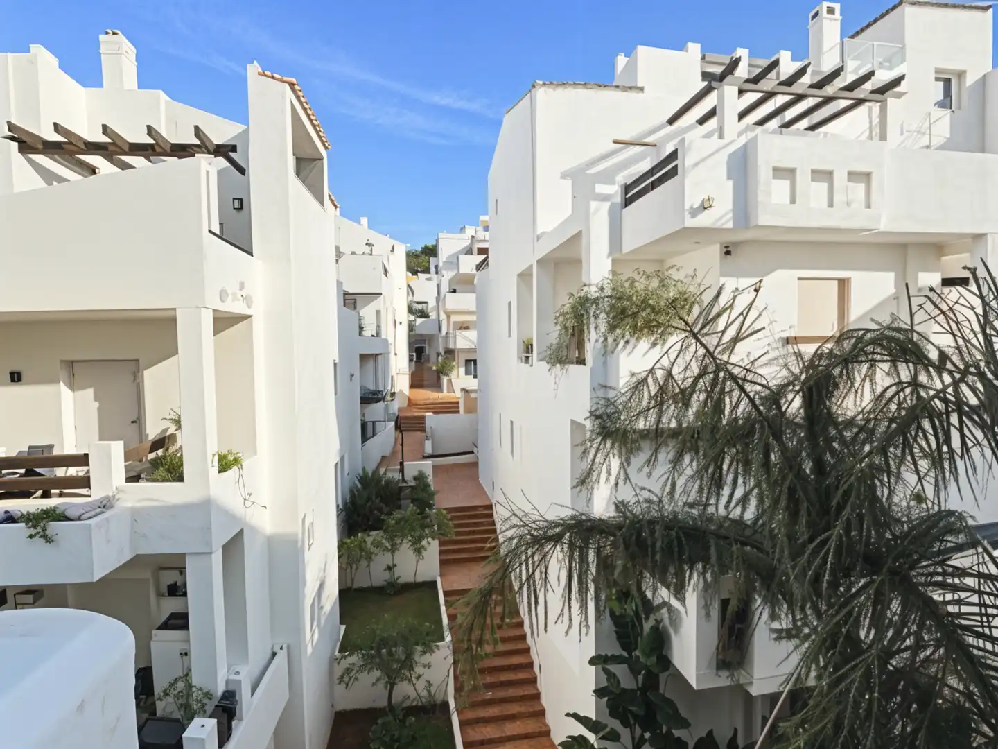 Exterior view of Flat for sale in Estepona  with Air Conditioner, Heating and Terrace