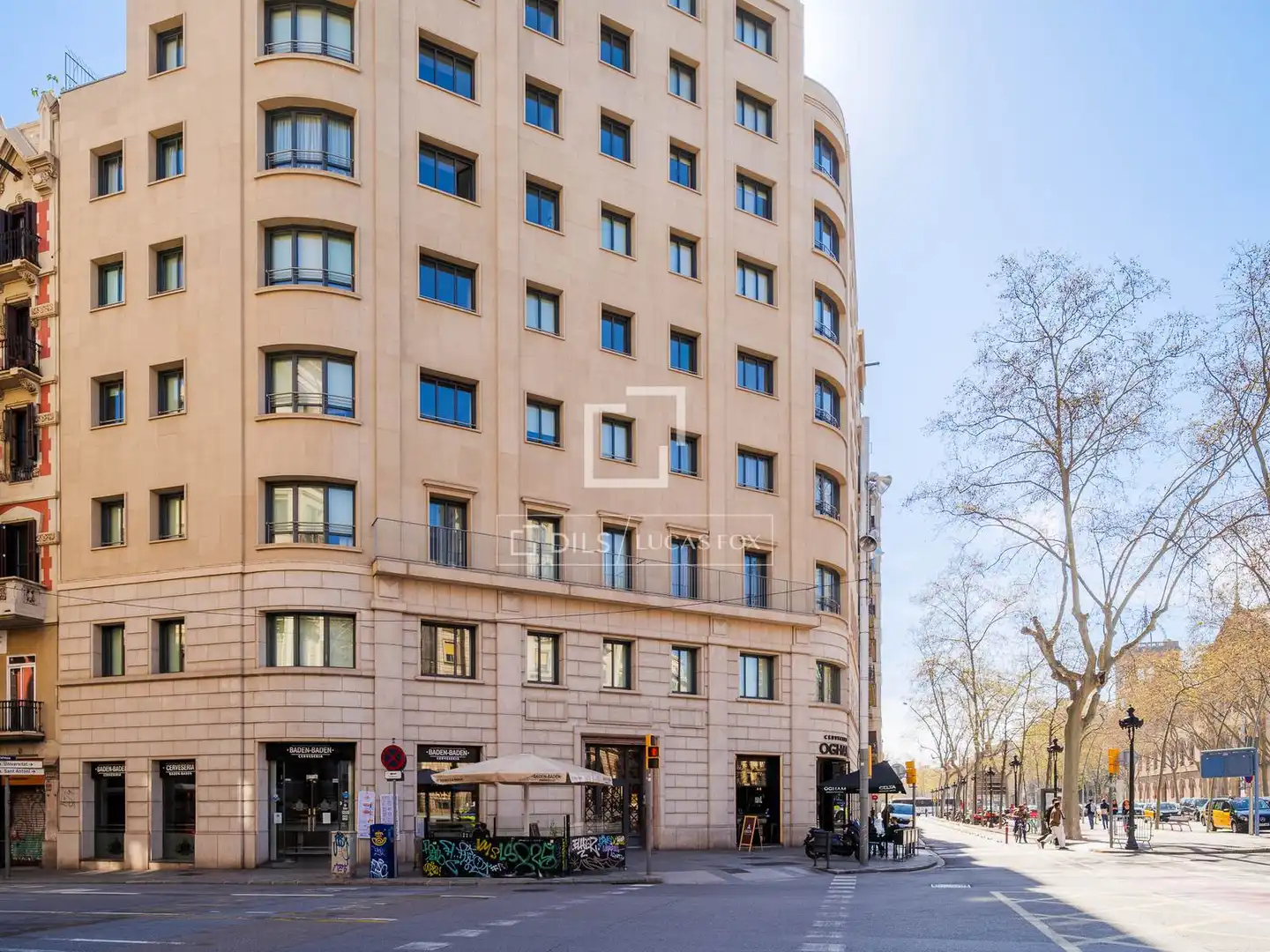 Exterior view of Flat for sale in Barcelona  with Air Conditioner, Heating and Parquet flooring