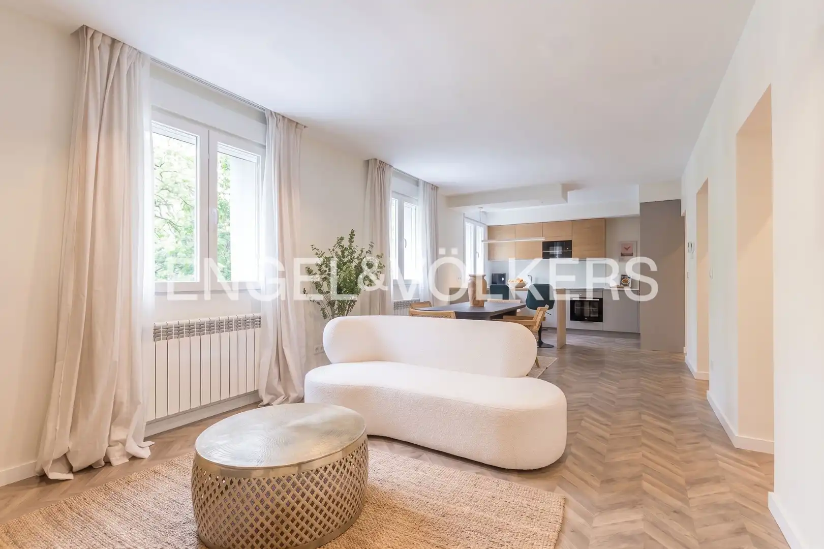 Exterior view of Flat for sale in Madrid  with Air Conditioner, Heating and Parquet flooring