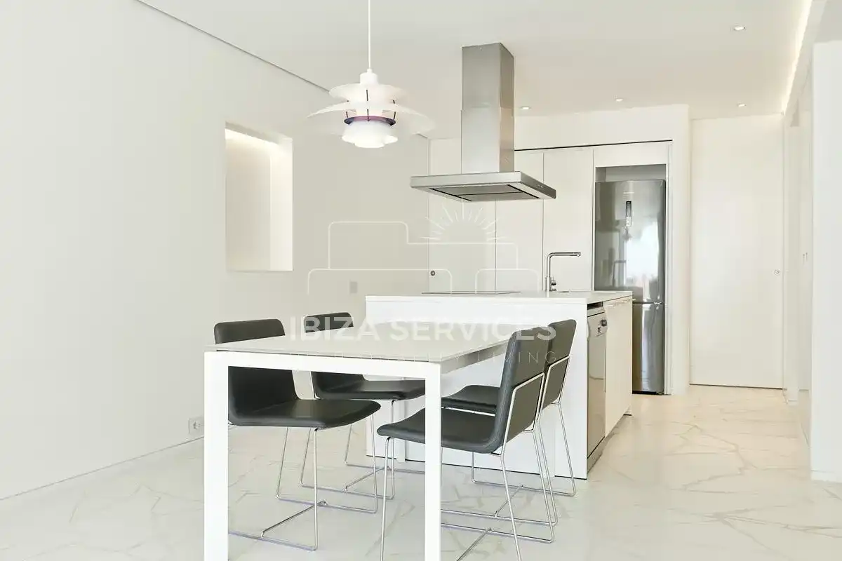 Appartamento con piscina in affitto a Marina Botafoc - Platja de Talamanca, imagen 5