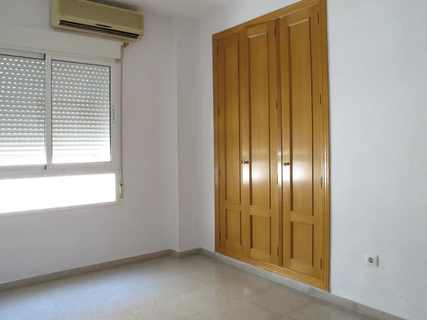 Bedroom of Flat for sale in San Vicente del Raspeig / Sant Vicent del Raspeig  with Air Conditioner and Balcony