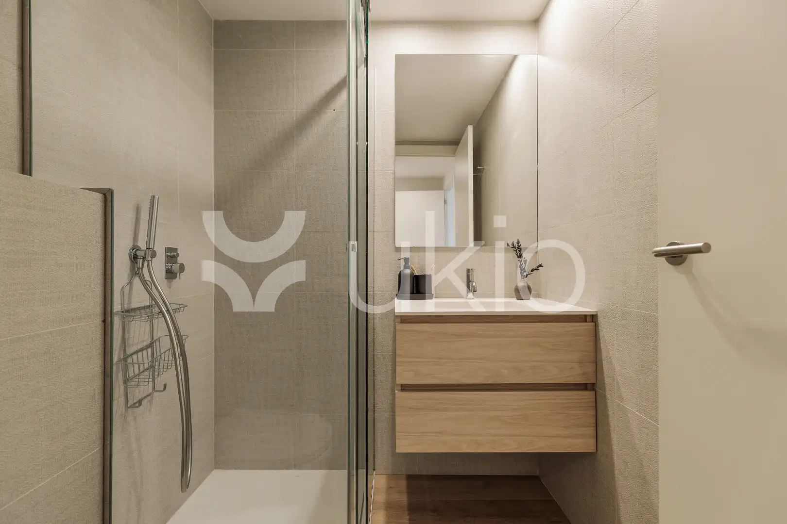 Bany de Apartament de lloguer en Barcelona amb Aire condicionat, Calefacció i Terrassa