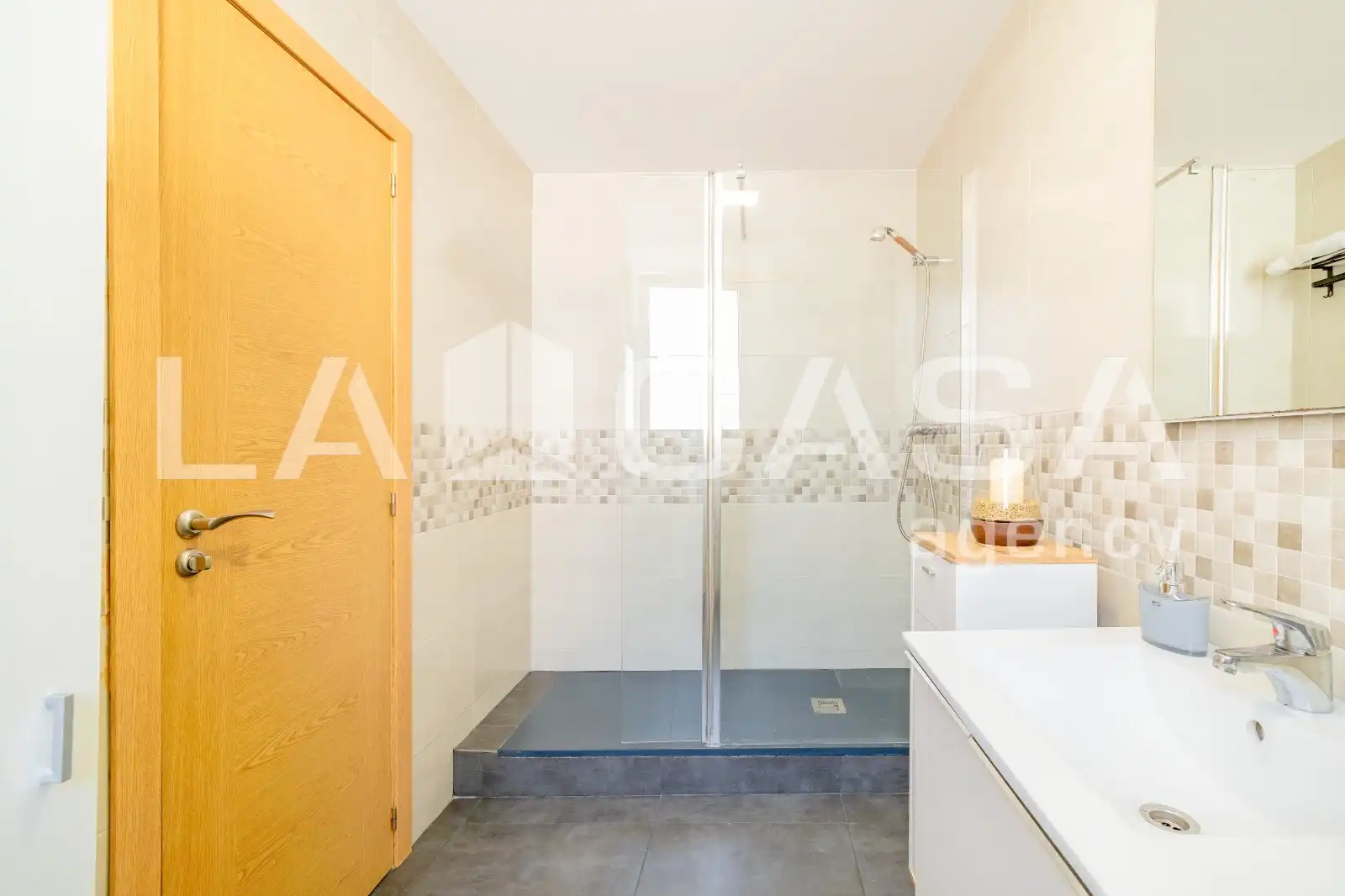 Appartamento in vendita a Carrer d'en Guillem Ferrer, imagen 2