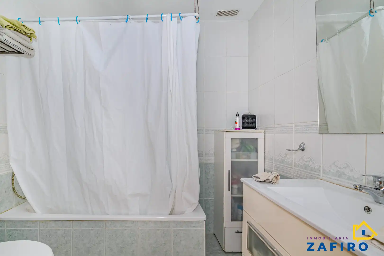 Badezimmer von Haus oder Chalet zum Verkauf in Alhendín mit Heizung, Parkett und Abstellraum