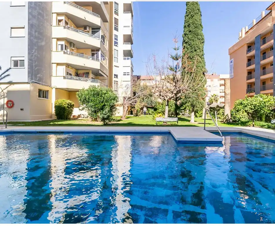 Piso en venta en Playa de los Boliches