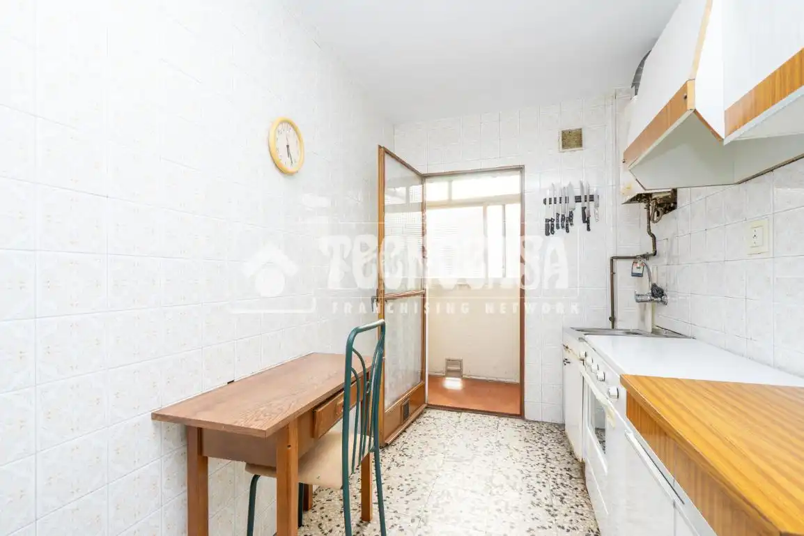 Cocina de Piso en venta en Coslada con Calefacción, Terraza y Balcón