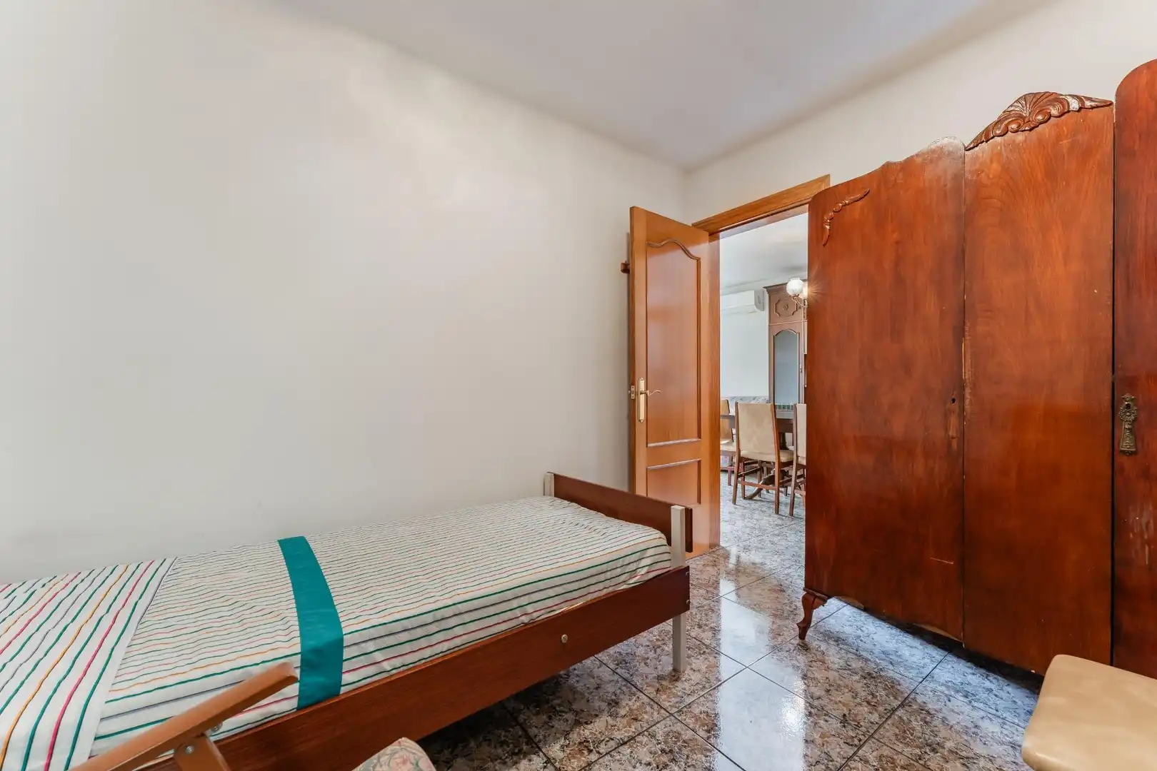 Bedroom of Flat for sale in Mollet del Vallès  with Air Conditioner, Heating and Storage room