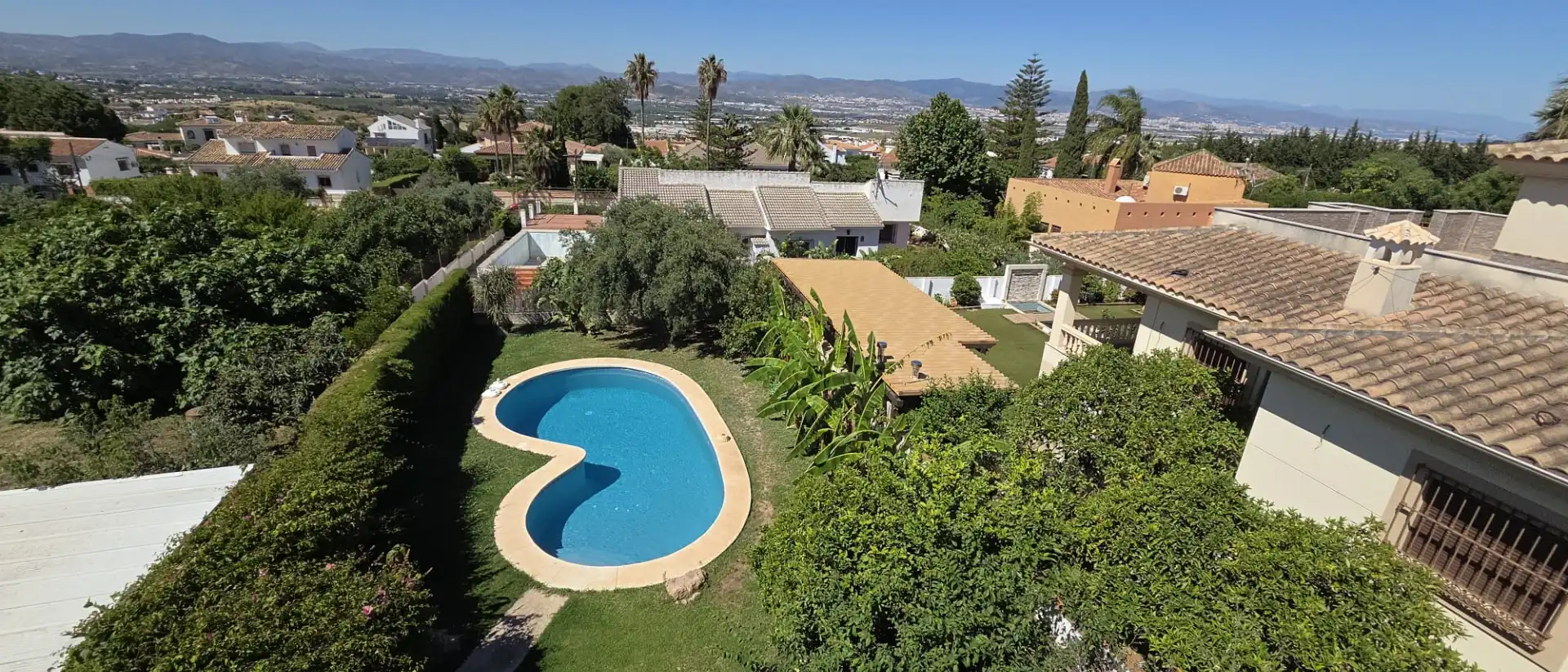 Garten von Einfamilien-Reihenhaus zum Verkauf in Alhaurín de la Torre mit Klimaanlage, Privatgarten und Terrasse