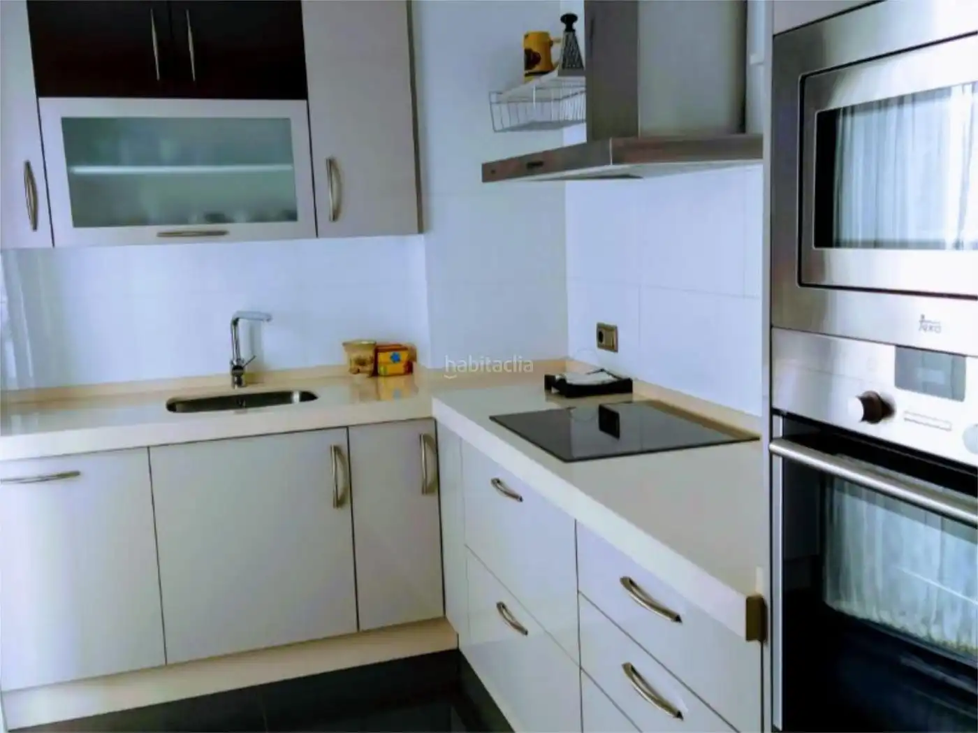 Wohnung mit Aufzug zur Miete in Avenida del Gran Capitán 45