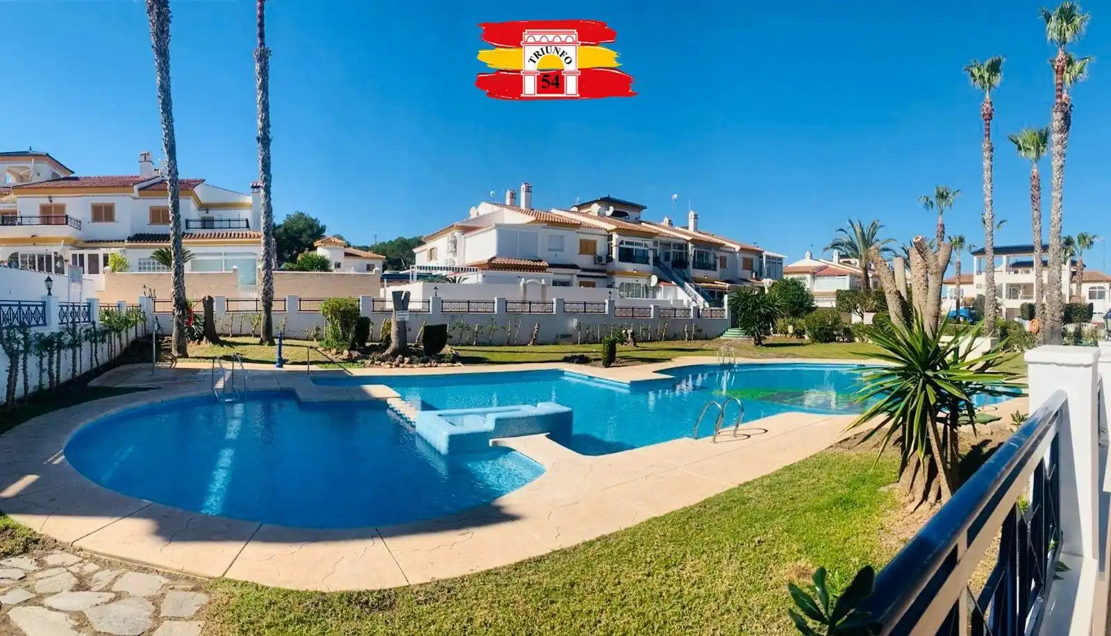 Jardín de Planta baja en venta en Pilar de la Horadada con Aire acondicionado, Jardín privado y Trastero