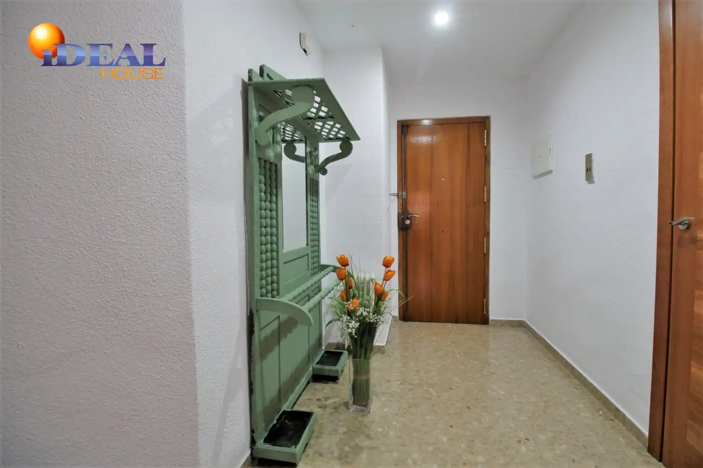Flat for rent in Granada  with Heating and Storage room