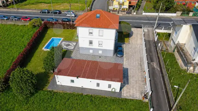 Vista exterior de Casa o chalet en venta en Neda con Calefacción y Piscina