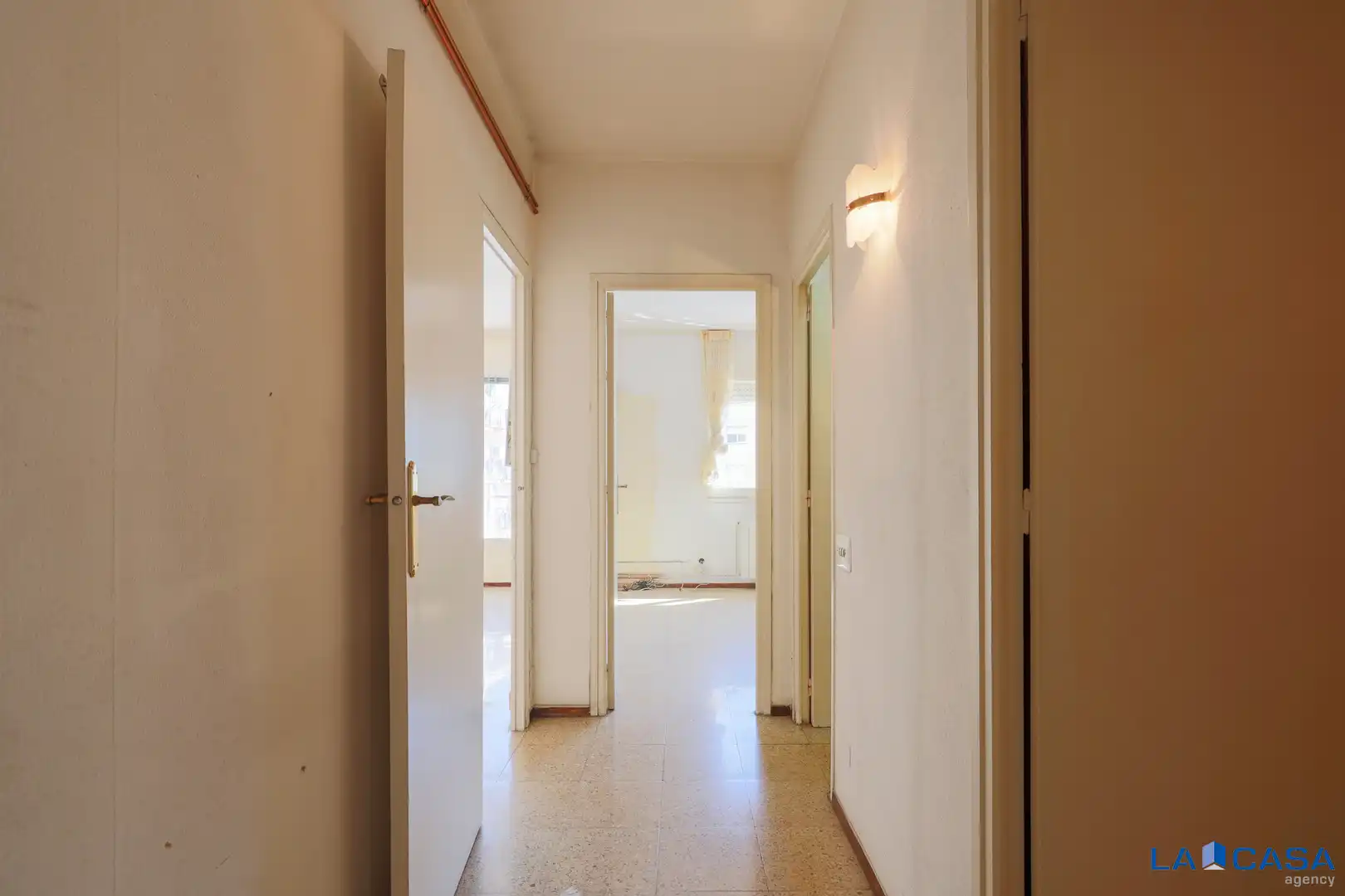 Piso en venta en Barcelona con Balcón