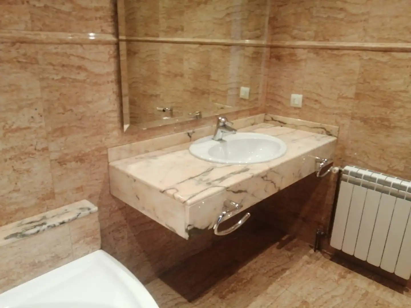 Bany de Casa o xalet en venda en Tàrrega amb Jardí privat, Terrassa i Traster