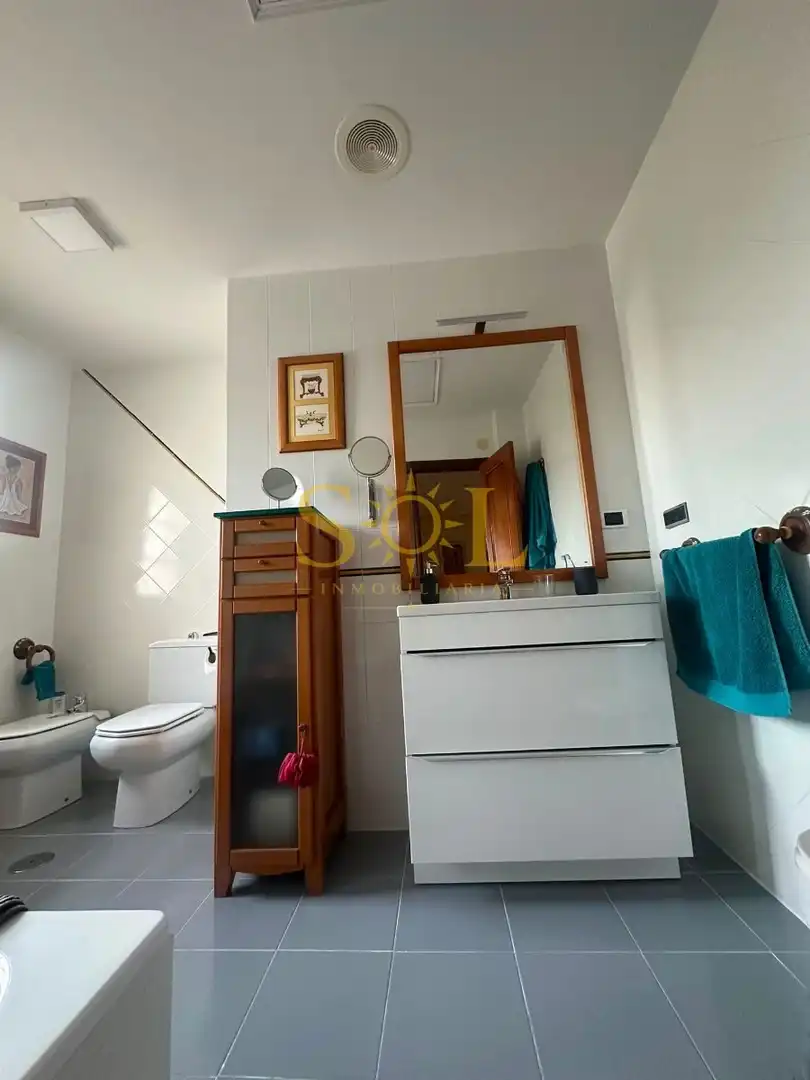 Casa pareada con terraza en venta en Calle Federico Castañón, imagen 80