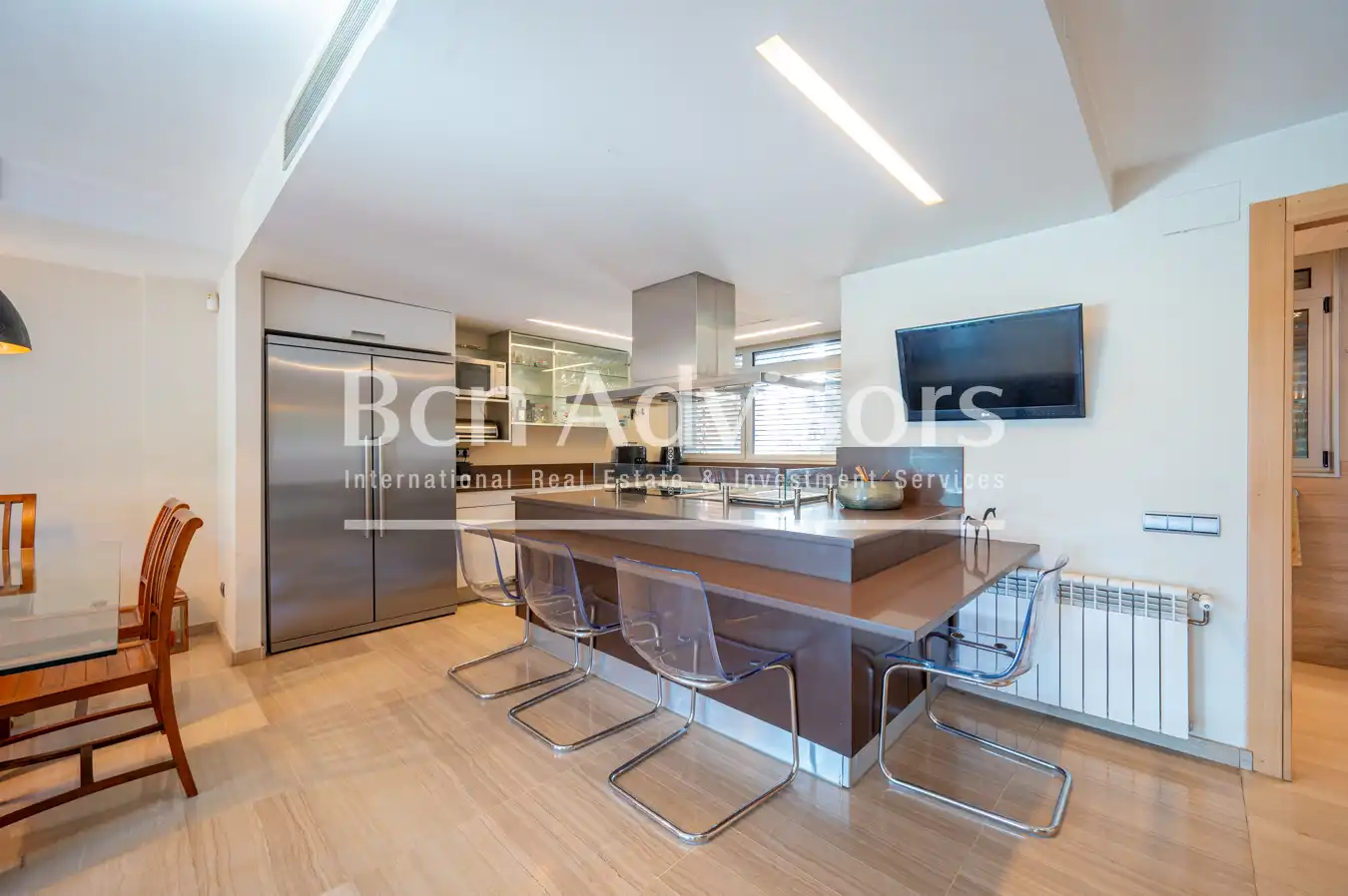 Cocina de Casa o chalet en venta en Barcelona con Aire acondicionado, Calefacción y Jardín privado