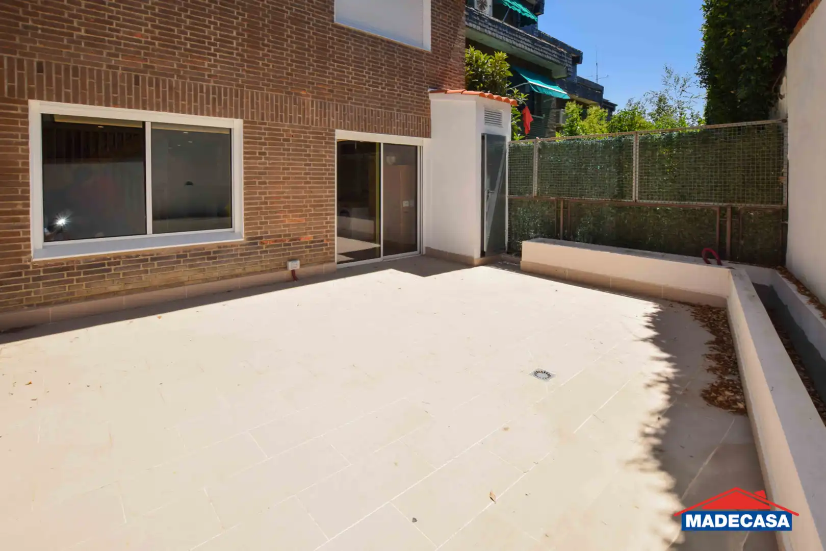 Terrassa de Casa adosada en venda en Pozuelo de Alarcón amb Aire condicionat, Calefacció i Jardí privat