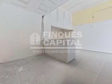 Local comercial en venta en Nou Eixample Sud