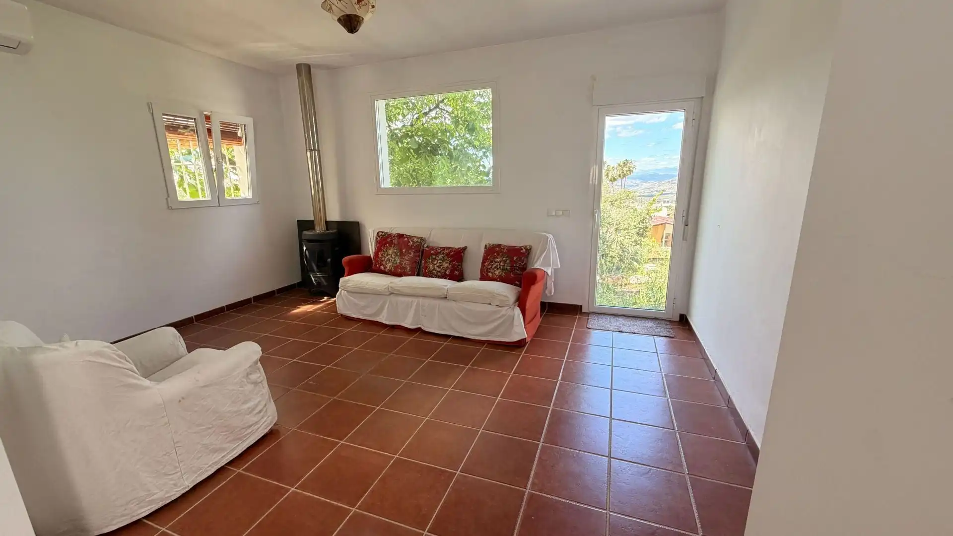 Sala d'estar de Casa o xalet en venda en Alhaurín El Grande amb Aire condicionat