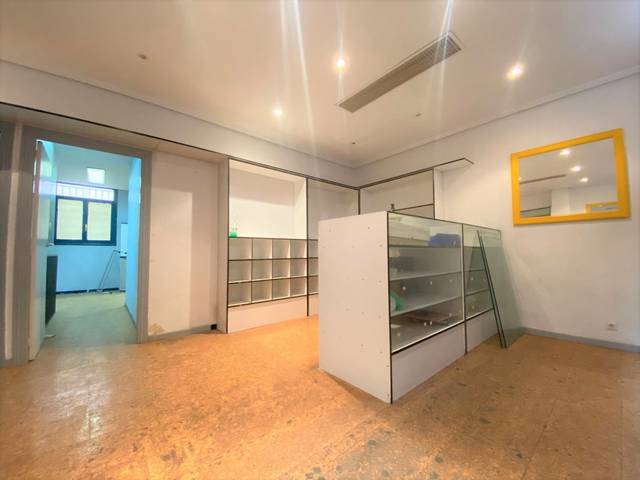 Local comercial en Venta en Zapatari Kalea en Casco Viejo