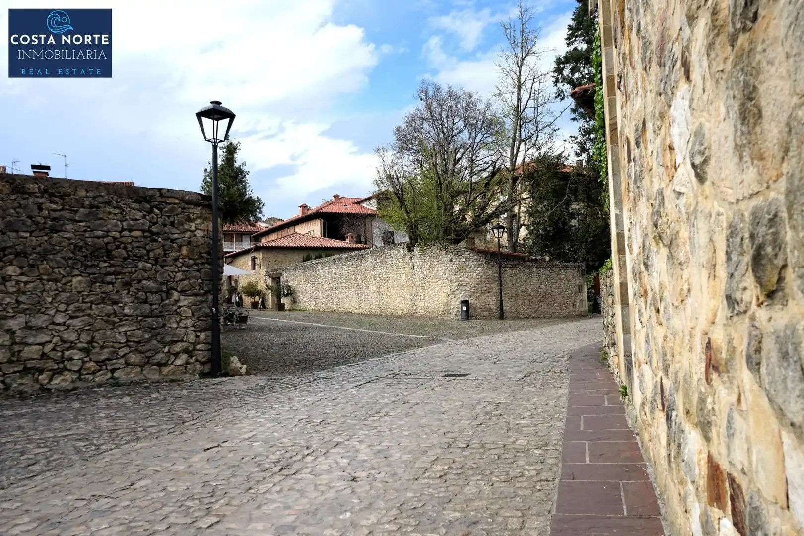 Edificio en venta en CARRERA, 17, Santillana del Mar