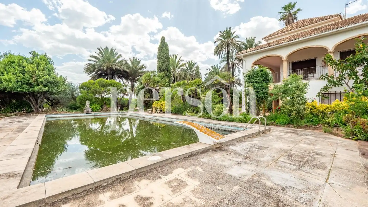 Jardí de Finca rústica en venda en Canals amb Aire condicionat, Calefacció i Jardí privat