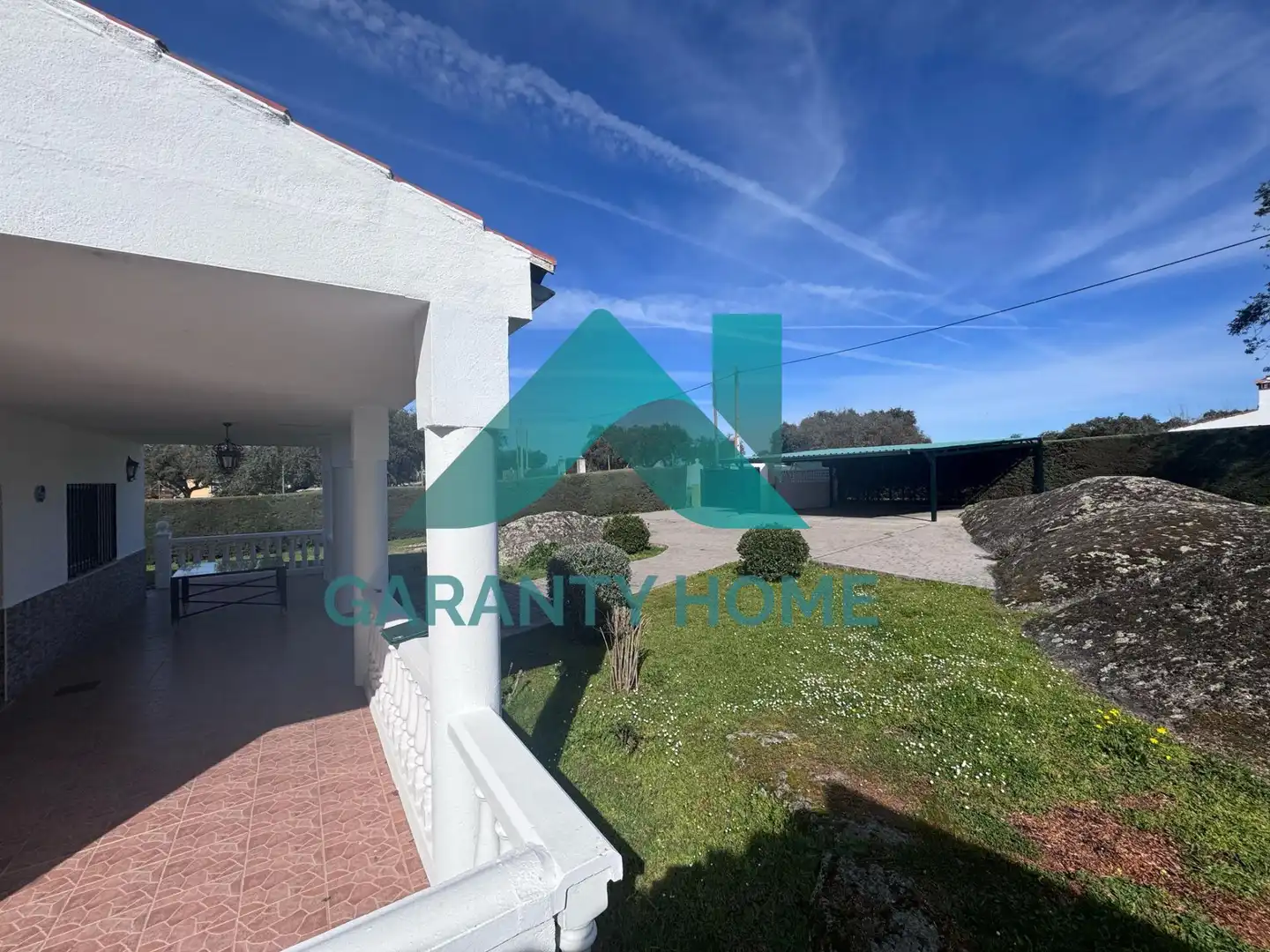 Vista exterior de Casa o xalet en venda en Cáceres amb Calefacció, Jardí privat i Traster