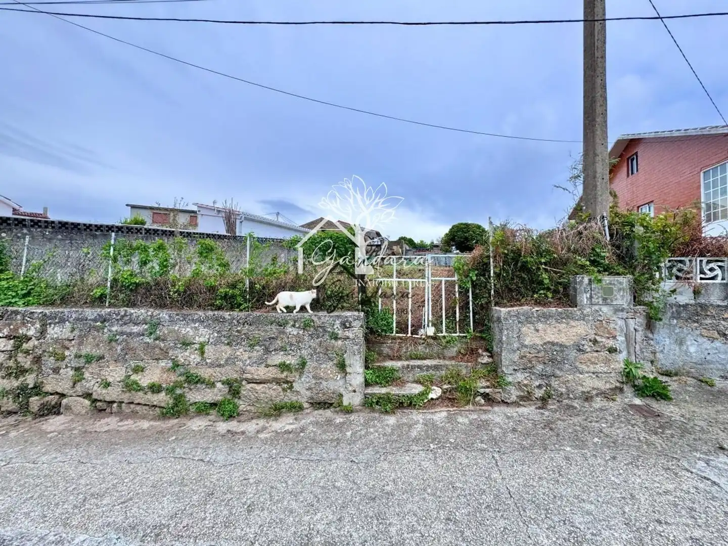 Einfamilien-Reihenhaus zum Verkauf in Ferrol mit Terrasse und Abstellraum
