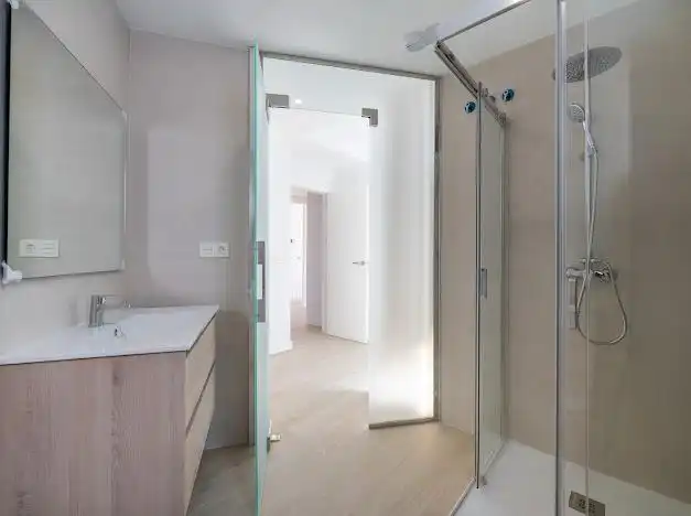 Bany de Pis en venda en Almería amb Aire condicionat, Calefacció i Parquet