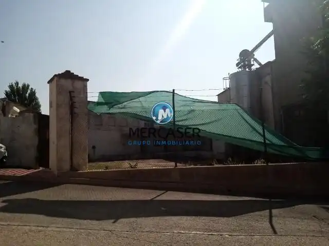 Fabrikhallen zum Verkauf in Calle VAGON, Tielmes