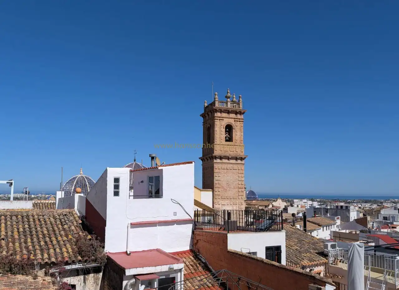 Vista exterior de Casa adosada en venta en Alicante / Alacant con Calefacción