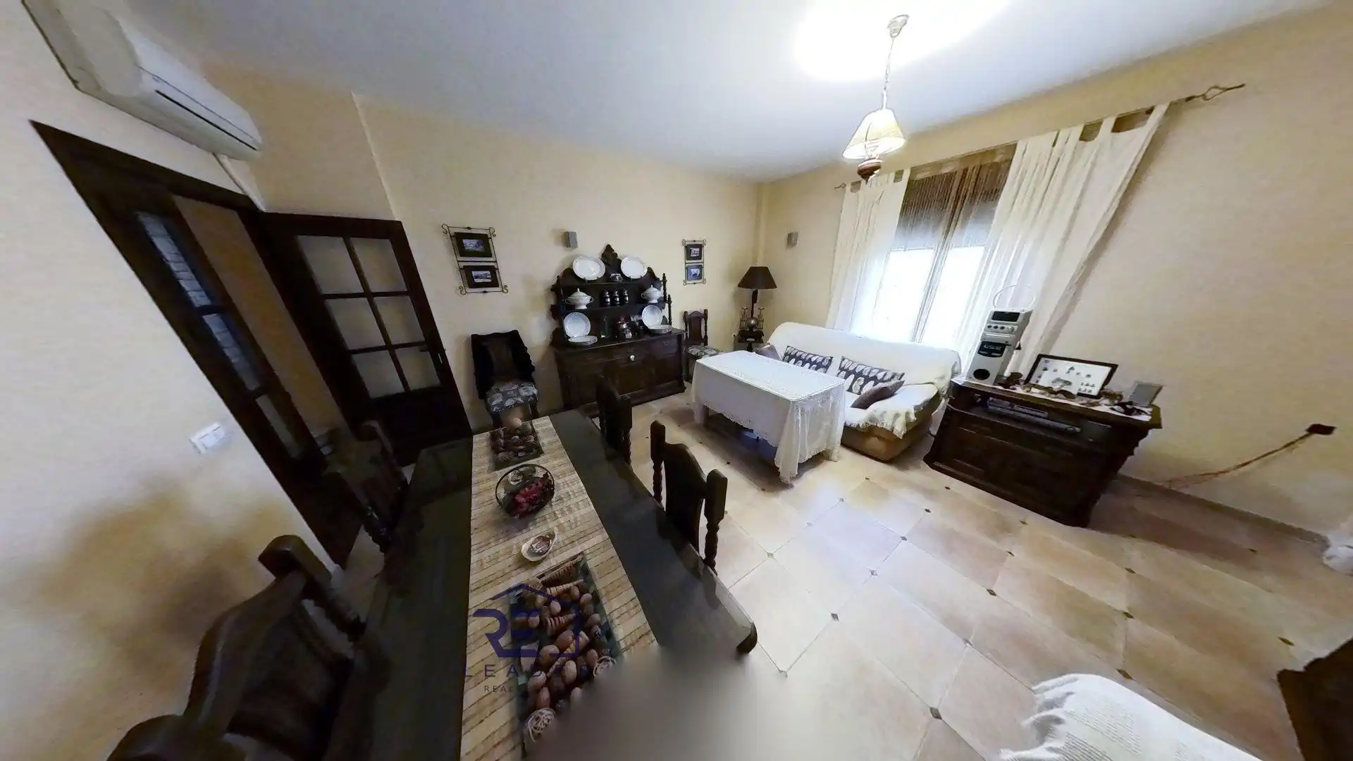 Sala de estar de Casa adosada en venta en Guillena con Aire acondicionado, Terraza y Trastero