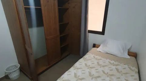 Foto 2 de Habitació a Carrer de Francesc Gil de Frederic, 10, Centre, Tortosa