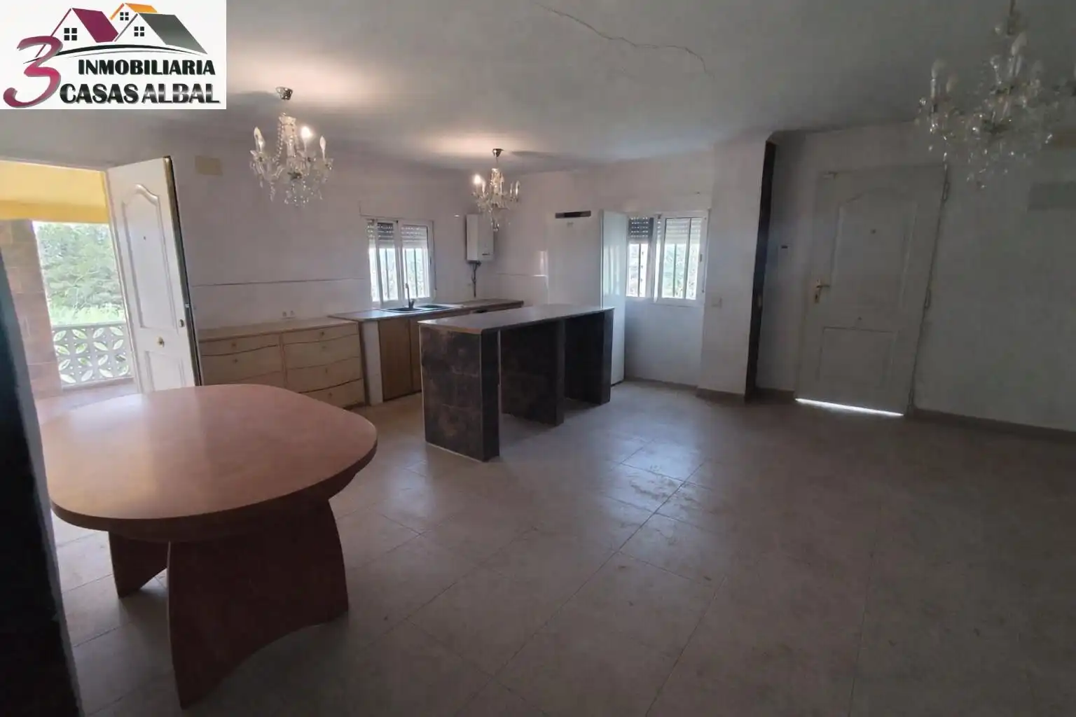 Cuina de Casa o xalet en venda en Real amb Jardí privat i Piscina