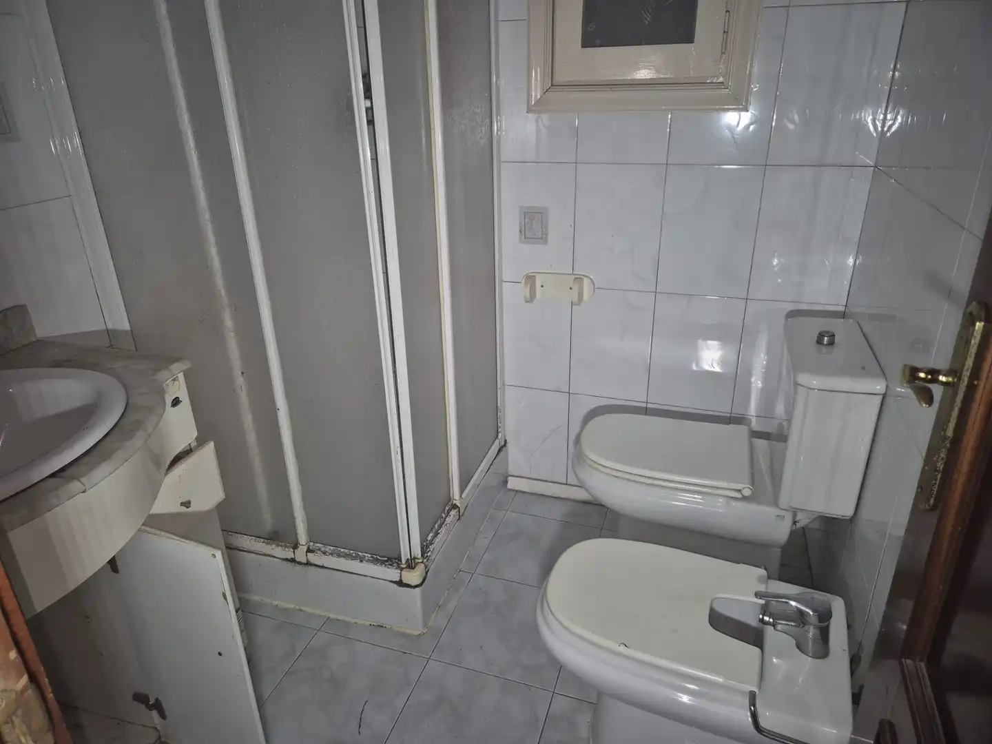 Baño de Piso en venta en Irun  con Balcón