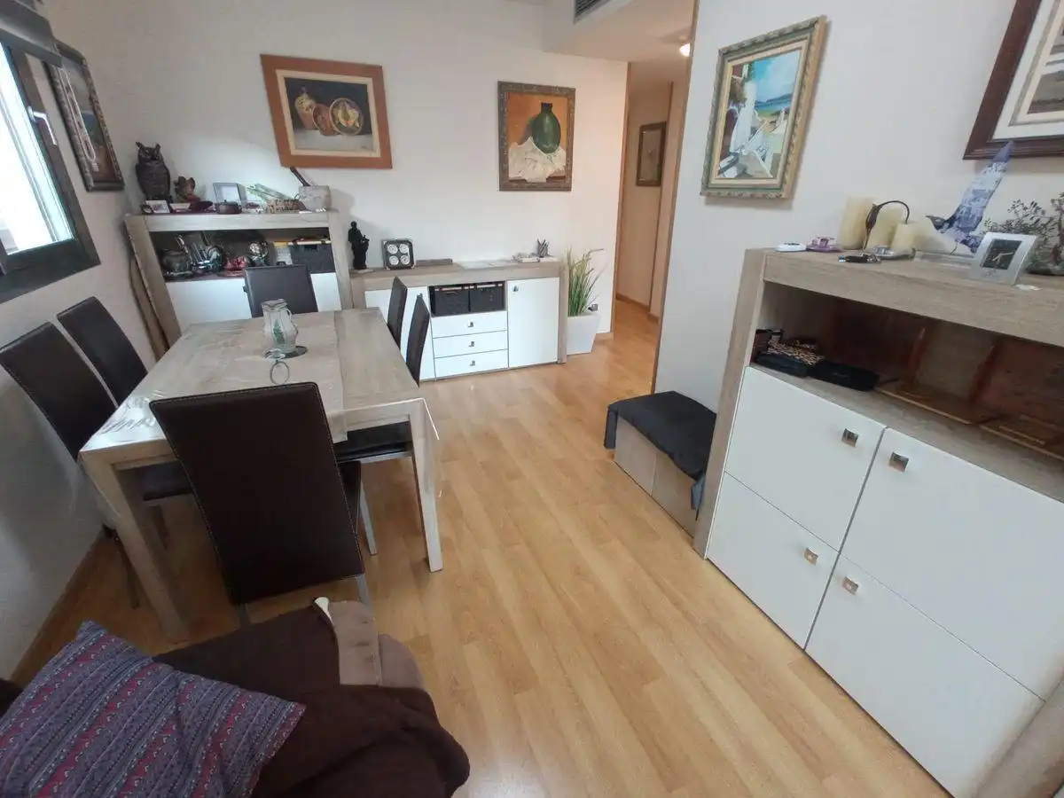 Sala d'estar de Pis en venda en La Ràpita amb Calefacció, Parquet i Balcó