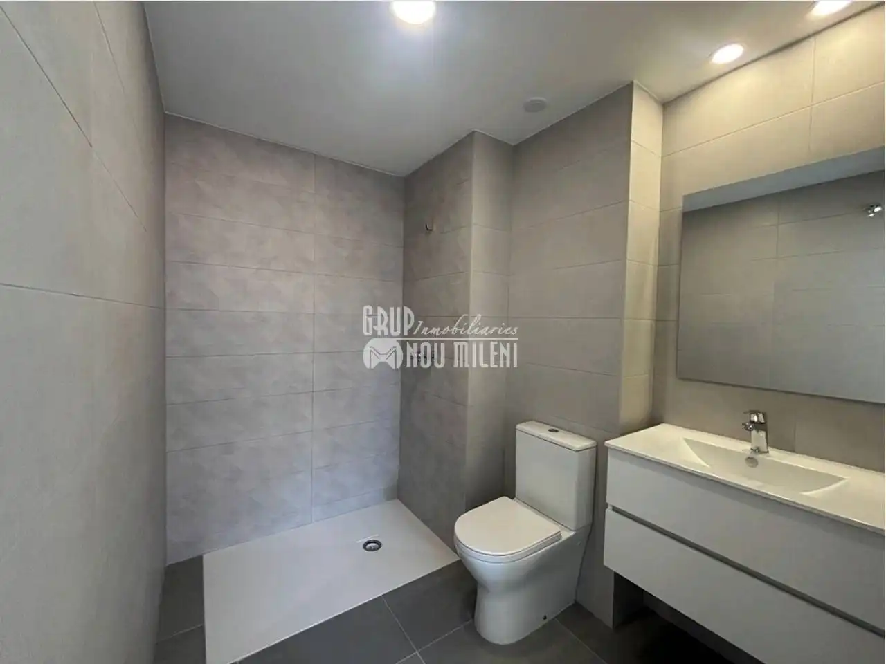 Bathroom of Flat for rent in Massanassa  with Terrace, Storage room and Balcony