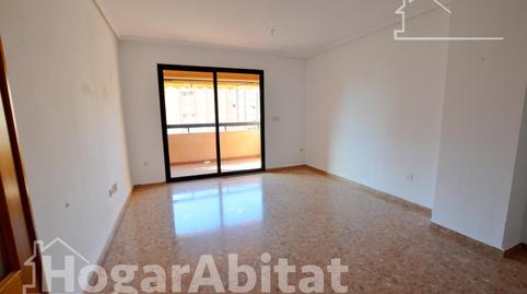 Foto 3 de Piso en venta en Avenida Pintor Xavier Soler, Garbinet - Parque de las Avenidas, Alicante / Alacant