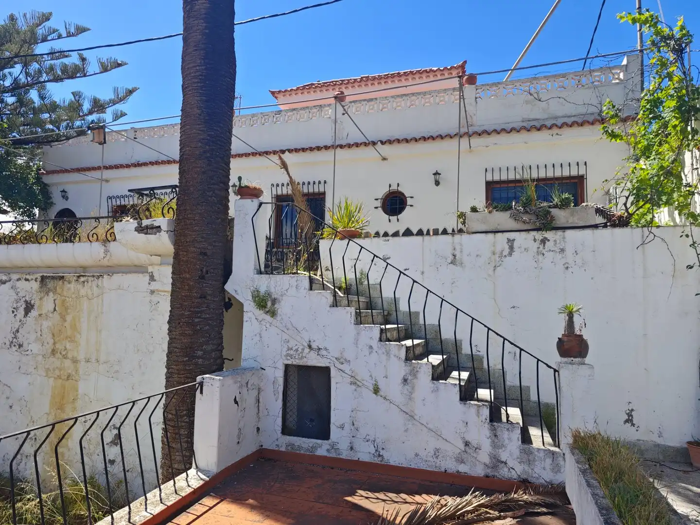 Vista exterior de Casa o xalet en venda en Santa Brígida amb Piscina comunitària