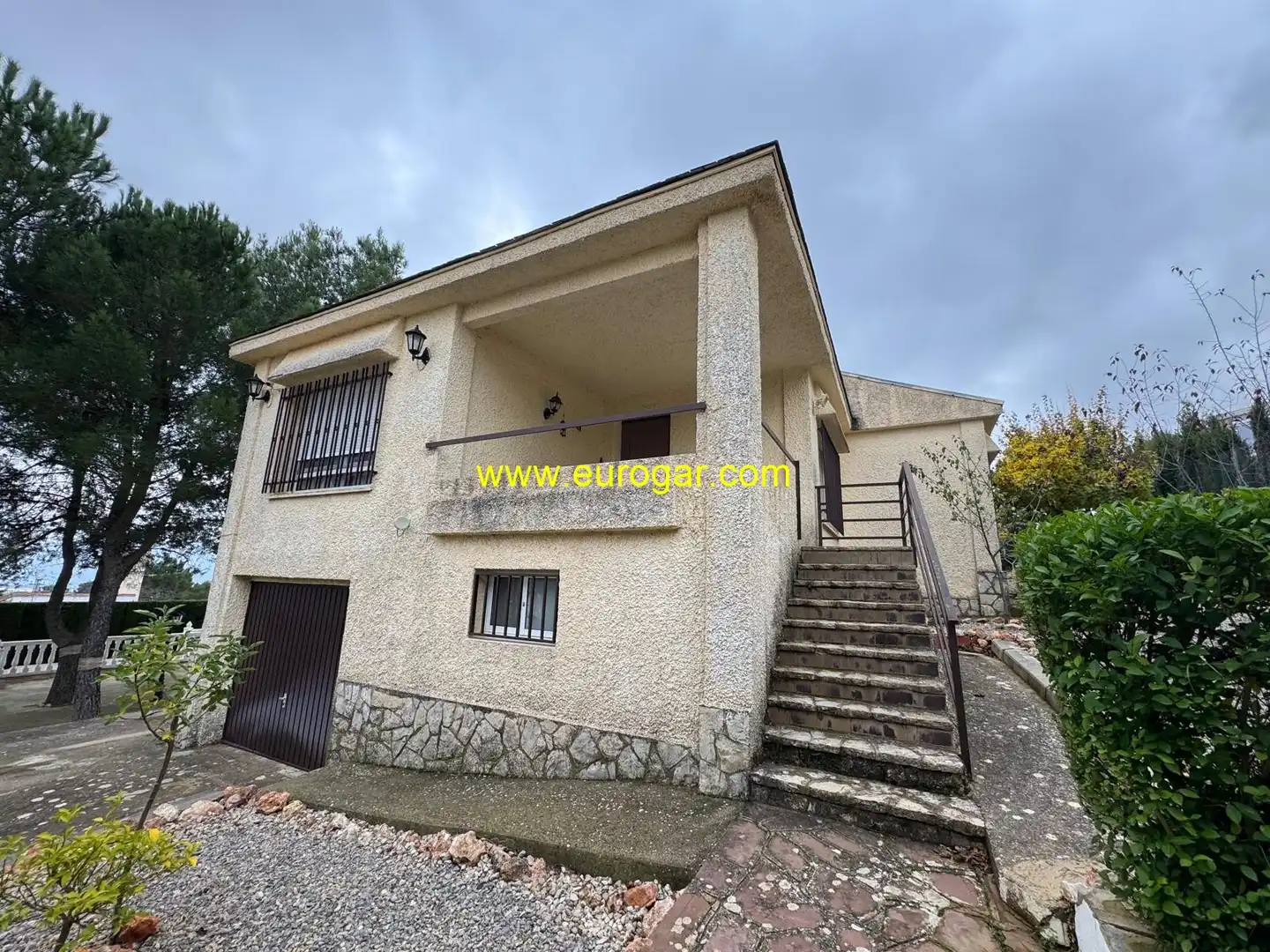 Exterior view of Houses for sale in Siete Aguas  with Storage room and Swimming Pool