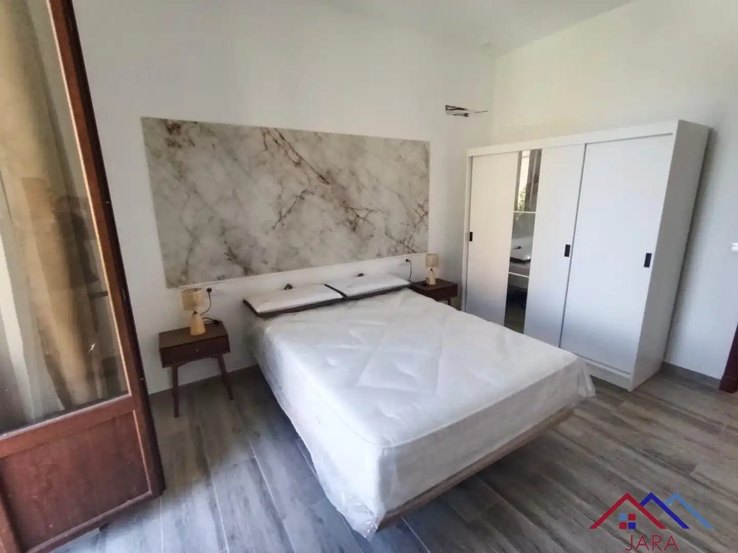 Dormitori de Apartament de lloguer en Jerez de la Frontera amb Aire condicionat, Calefacció i Terrassa