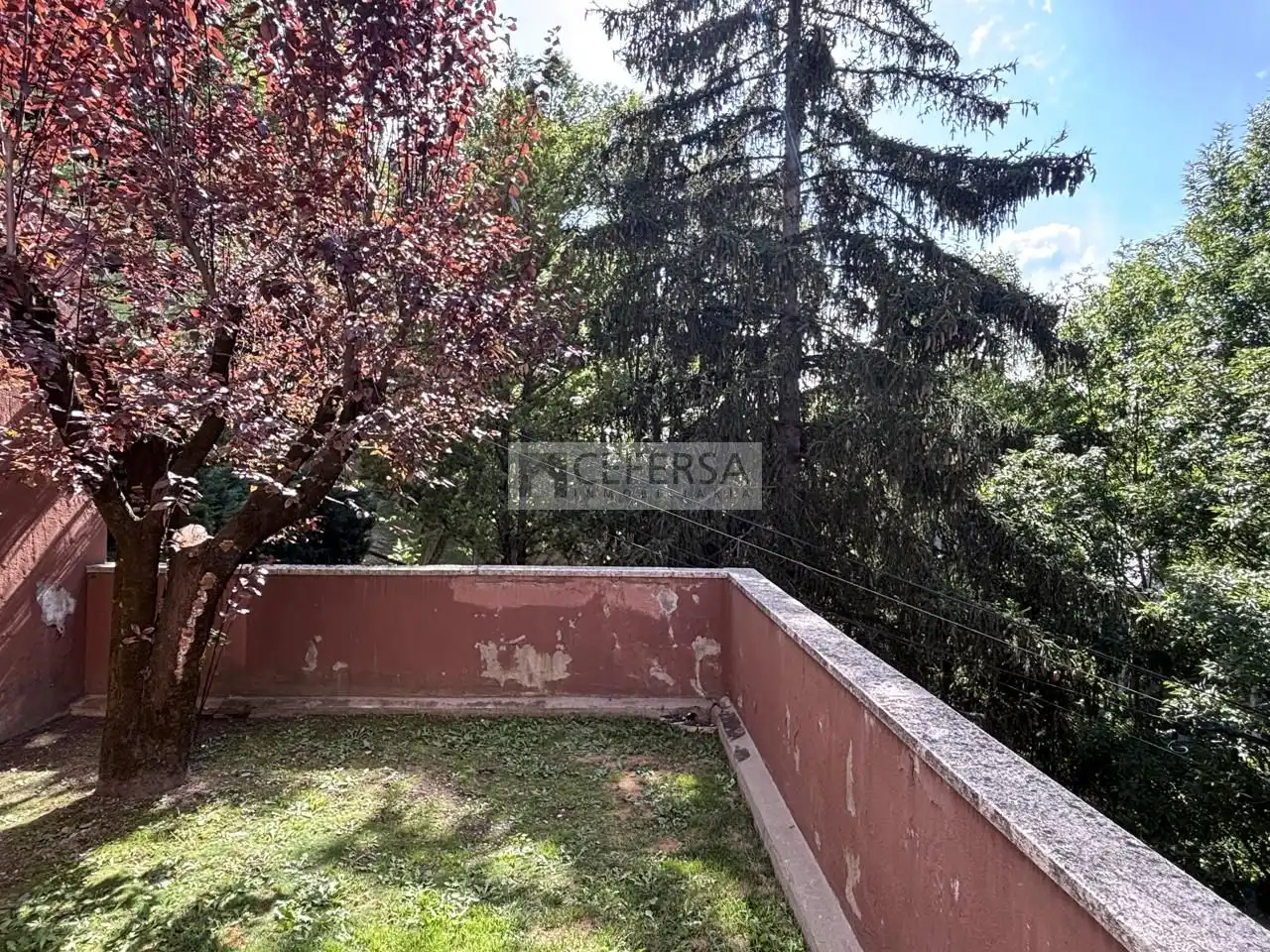 Terrasse von Haus oder Chalet zur Miete in Alp mit Heizung, Privatgarten und Parkett