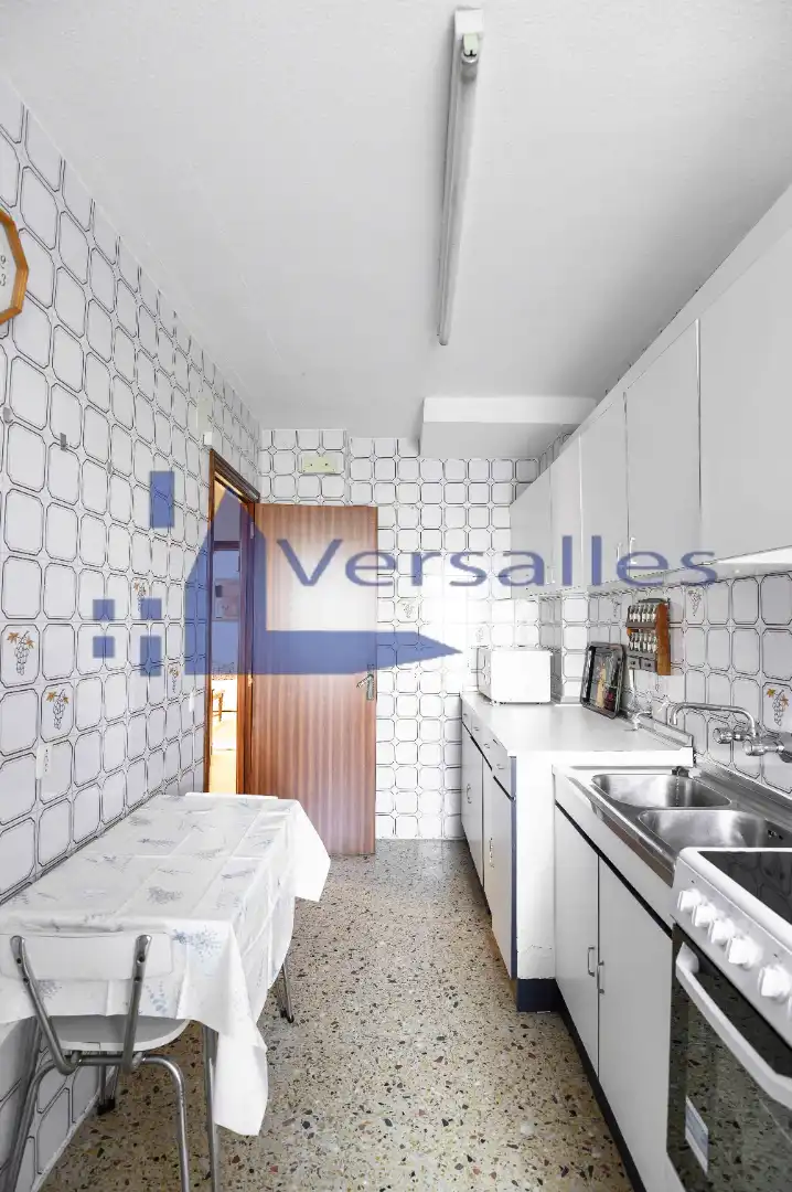 Cocina de Piso en venta en Santa Marta de Tormes con Calefacción, Amueblado y Microondas