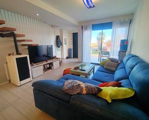 Living room of Single-family semi-detached for sale in Oliva  with Air Conditioner, Terrace and Balcony