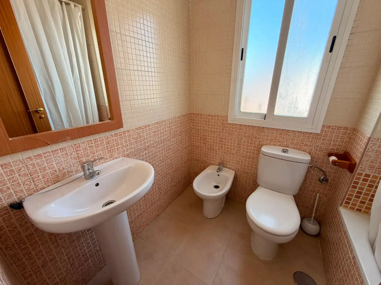 Baño de Piso en venta en Sevilla con Aire acondicionado, Terraza y Piscina