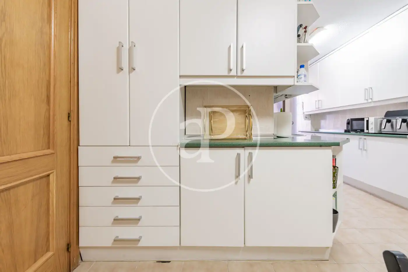 Kitchen of Flat for sale in Madrid  with Heating, Terrace and Storage room
