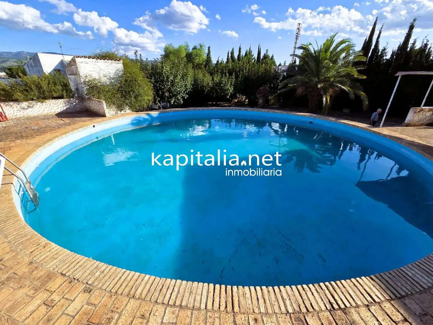 Piscina de Casa o xalet en venda en Ontinyent amb Jardí privat, Traster i Piscina comunitària